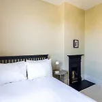 Tooting\'S Charming Victorian Garden Hideaway
