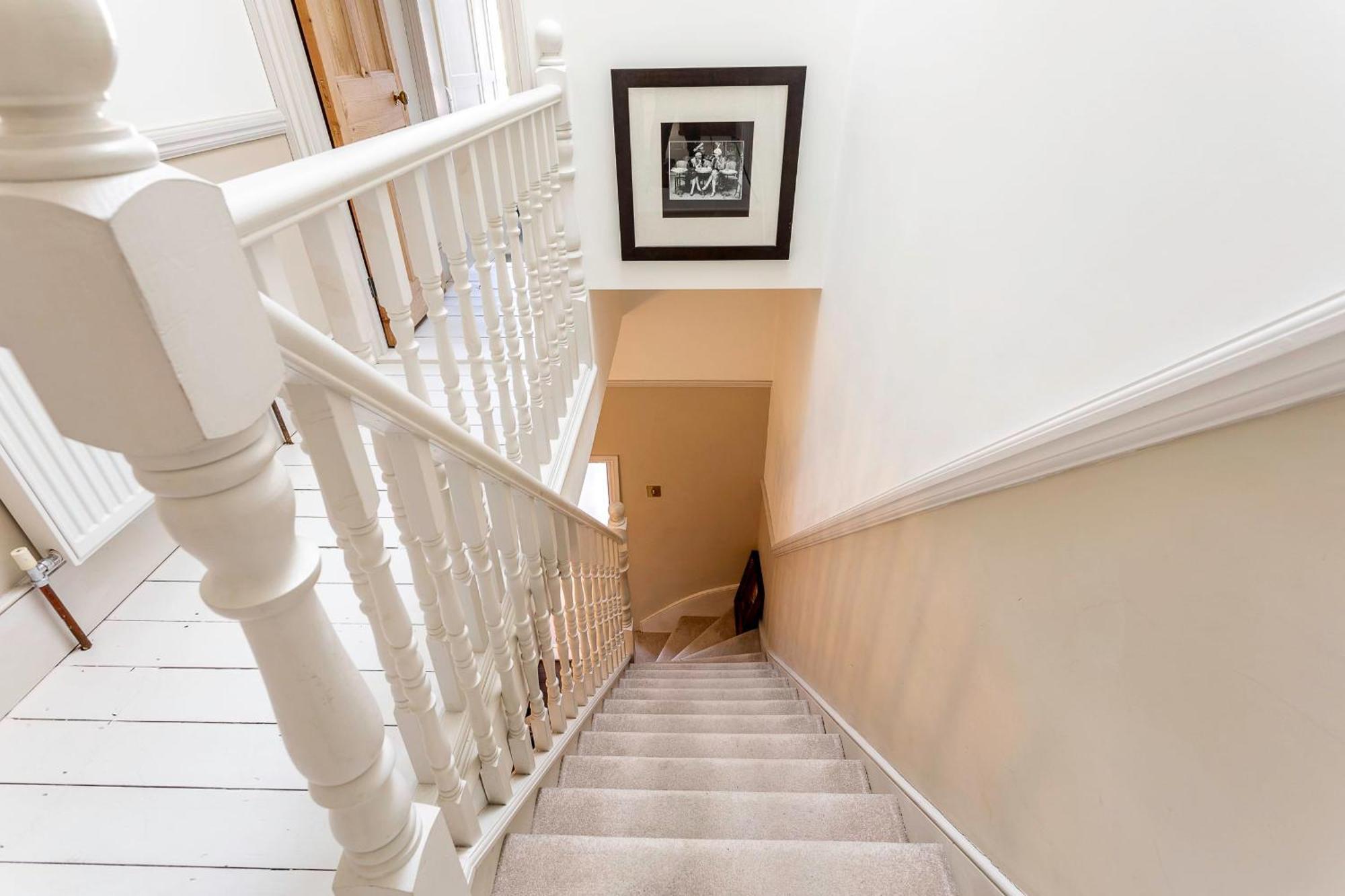 Tooting's Charming Victorian Garden Hideaway * Londres