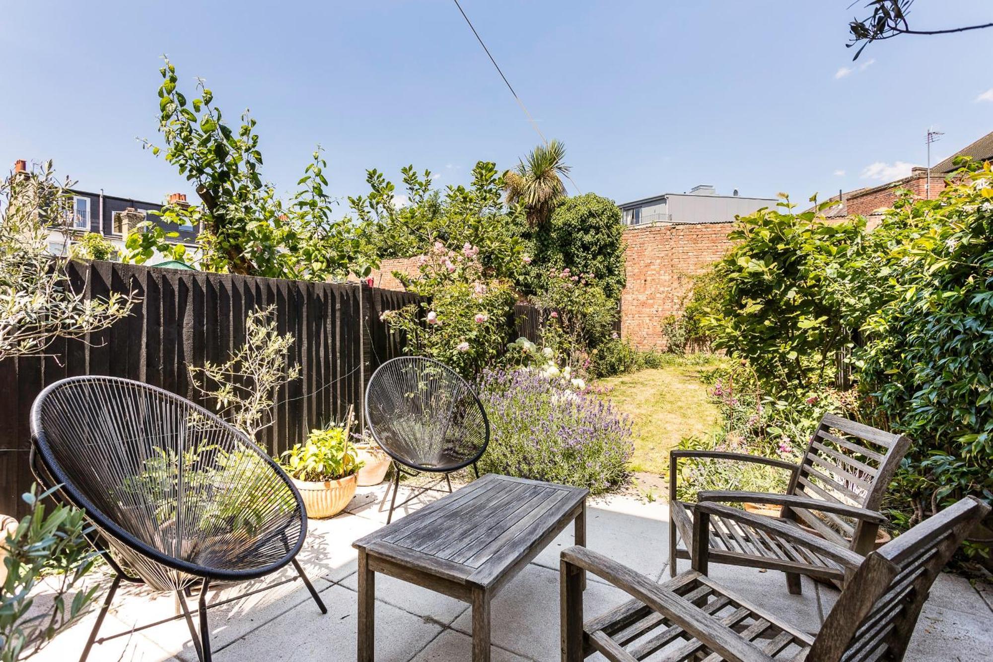 Casa de férias Tooting's Charming Victorian Garden Hideaway *